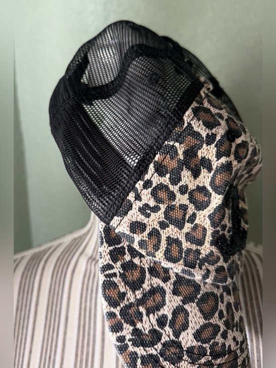 Leopard Trucker Hat main image 3